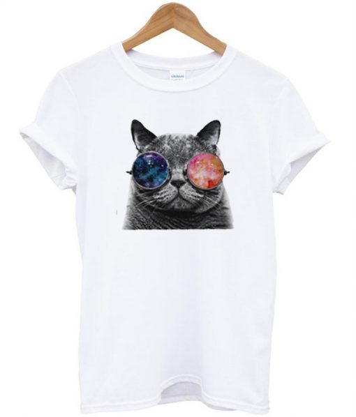 Cat with sungless tshirt