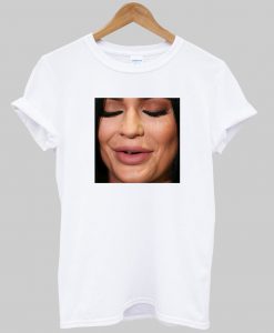 kylie jenner face T Shirt