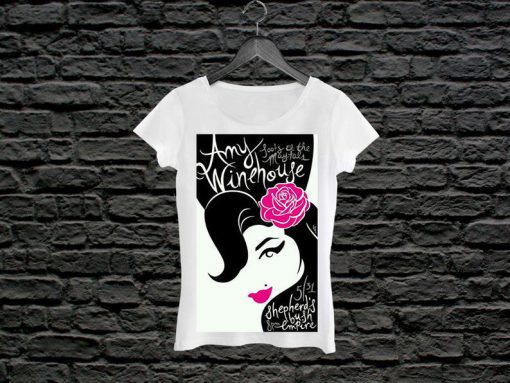 Amy Winehouse Woman T Shirt