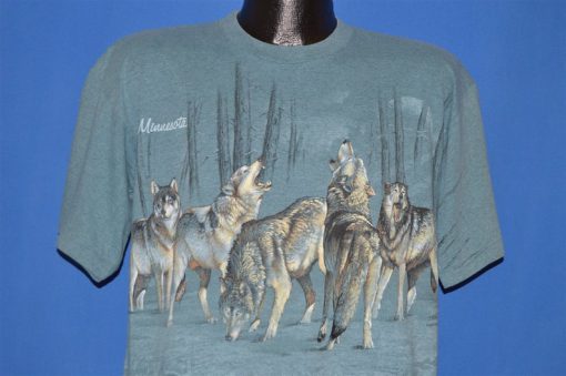 90s Minnesota White Wolves Howling Animal Wolf t-shirt