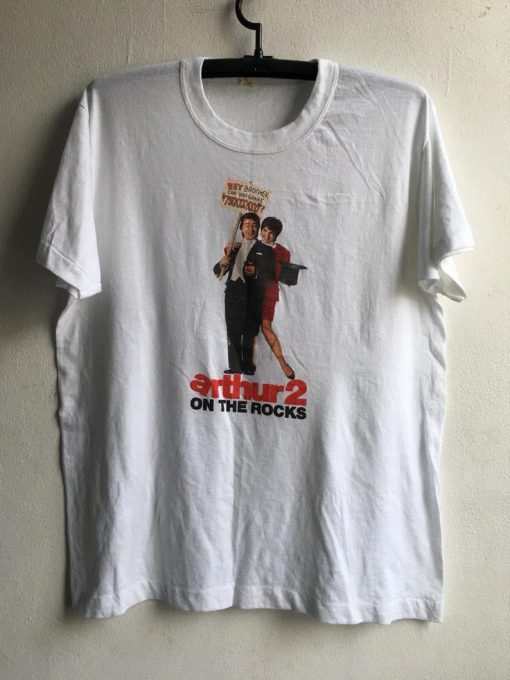 1988 Arthur On The Rock 2 Vintage Original Romantic Comedy Movie Tshirt