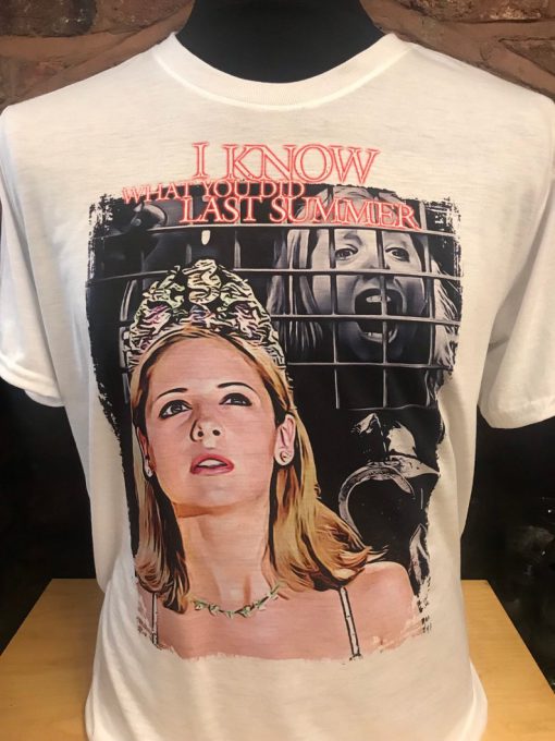 I know what you did last summer - white t shirt. Helen, Sarah Michelle Gellar. Men's & Women's all sizes