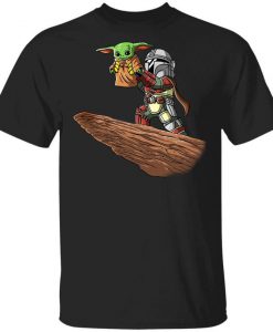 Baby Yoda And Mandalorian Lion King Circle Of Life Scene T-Shirt