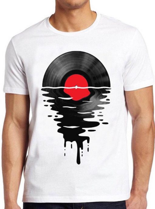 Melting Vinly T Shirt Dripping Cool Record DJ Music Vintage Gift Tee